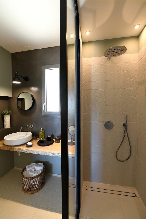 Les Loges En Provence "Villa Garrigue" Villeneuve-les-Avignon Exterior photo