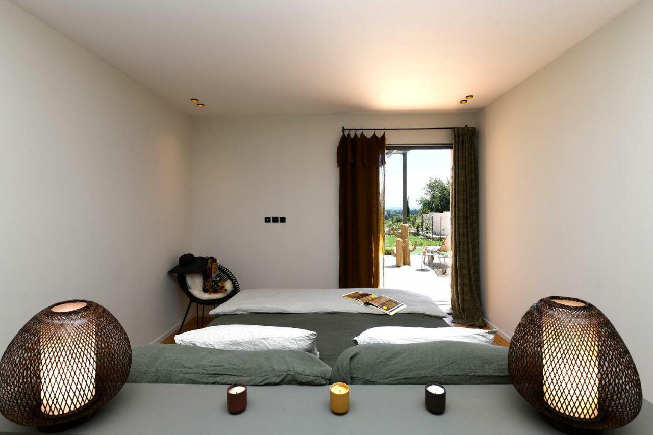 Les Loges En Provence "Villa Garrigue" Villeneuve-les-Avignon Exterior photo